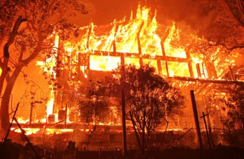 A house in Napa County burns in the Glass Fire, Sept. 29, 2020.  (photo credit: NAPA COUNTY SHERIFF)