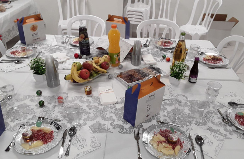 Medical staff at Assuta Hospital in Ashdod surprised patients by preparing festive meals for Sukkot, October 2, 2020. (photo credit: Courtesy)