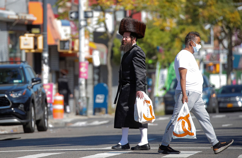 Brooklyn woman knocks hat off Orthodox Jewish man