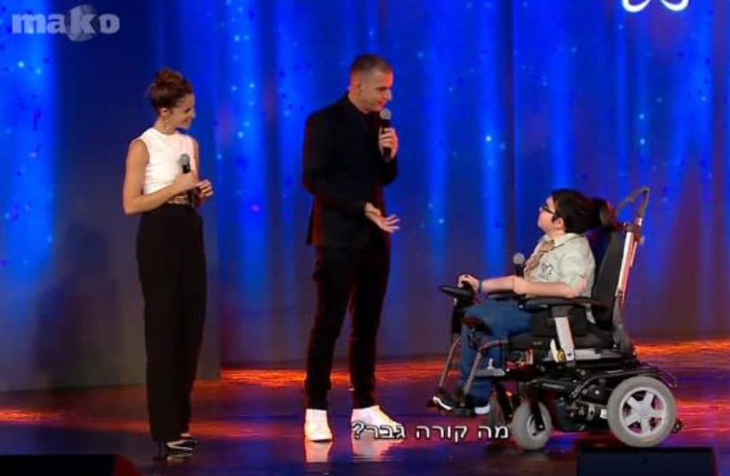 Israeli comedians perform to raise funds for Krembo Wings, a youth movement for children with and without disabilities. (photo credit: SCREENSHOT/N12)