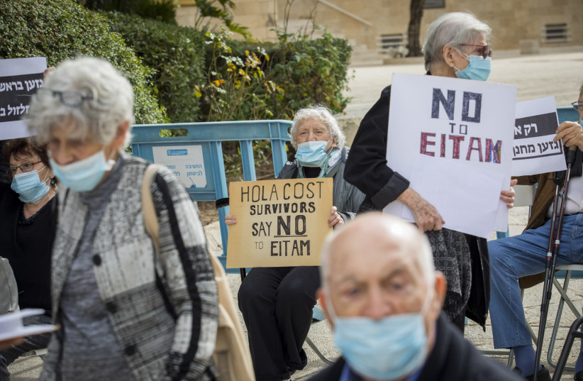 Holocaust survivors are seen in Jerusalem protesting the potential appointing of Effi Eitam as Yad Vashem chairman. (photo credit: MARC ISRAEL SELLEM/THE JERUSALEM POST)