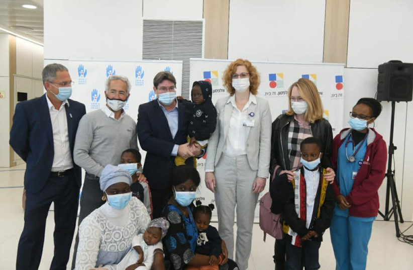 Regional Cooperation Minister meeting with children at the Wolfson Medical Center. (photo credit: SHLOMI YOSEF)