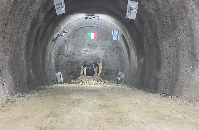 Tunnels spanning almost one-and-a-half kilometers are dug into mountains at Jerusalem's entrance (photo credit: SHAPIR PIZZAROTTI RAILWAYS)