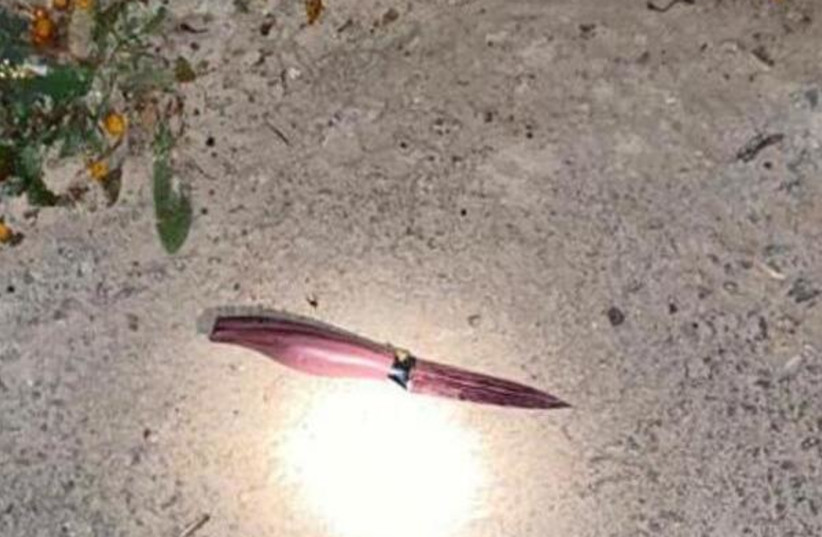 Knife used by Palestinian terrorist in Tubas in attempted stabbing attack, March 8, 2021 (photo credit: IDF SPOKESPERSON'S UNIT)