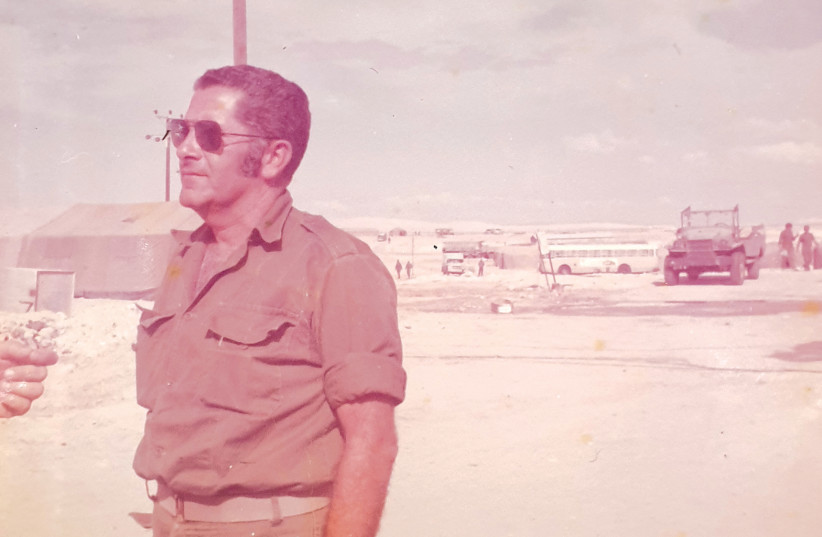 Leon Charney relaxing in the Sinai Desert after a ceasefire was declared. (photo credit: Courtesy)