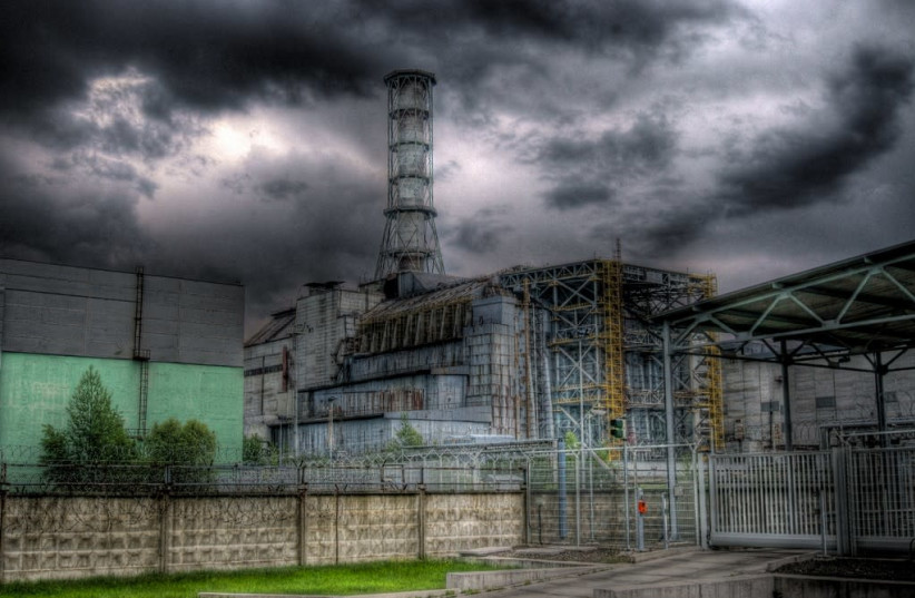 The remnants of the Chernobyl Nuclear Power Plant. (credit: Wikimedia Commons)