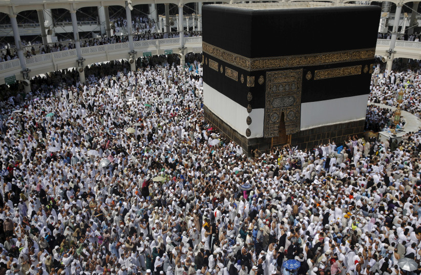 Muslim pilgrims pray around the holy Kaaba at the Grand Mosque ahead of the annual haj pilgrimage in Mecca on September 21, 2015 (photo credit: REUTERS/AHMAD MASOOD)