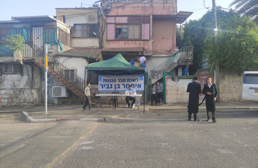 Otzma Yehudit head Itamar Ben-Gvir setting up his office in Sheikh Jarrah, May 6, 2021. (credit: Courtesy)