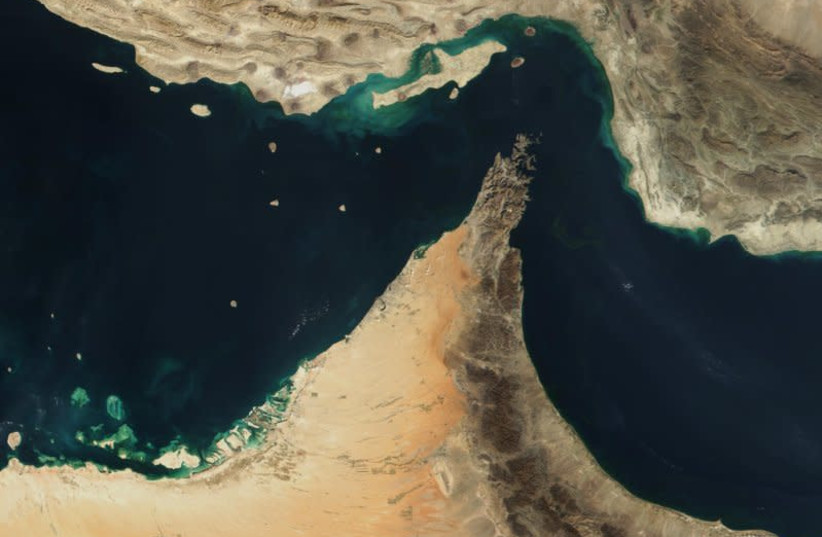 THE STRAIT of Hormuz between Iran and Oman is a major artery for oil circulation, targeted by Iran in the event of war. (photo credit: Wikimedia Commons)