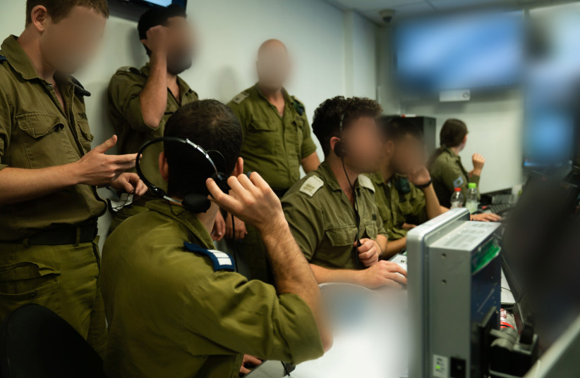 Les soldats de Tsahal participent à des activités opérationnelles liées à la violence entre Israël et Gaza.  (crédit photo: UNITÉ DE PORTE-PAROLE DE L'IDF)