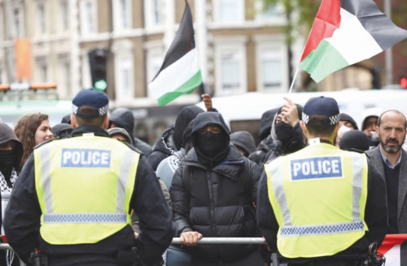 British prosecution drops charges against 'rape the Jews' convoy - Vimarsana News