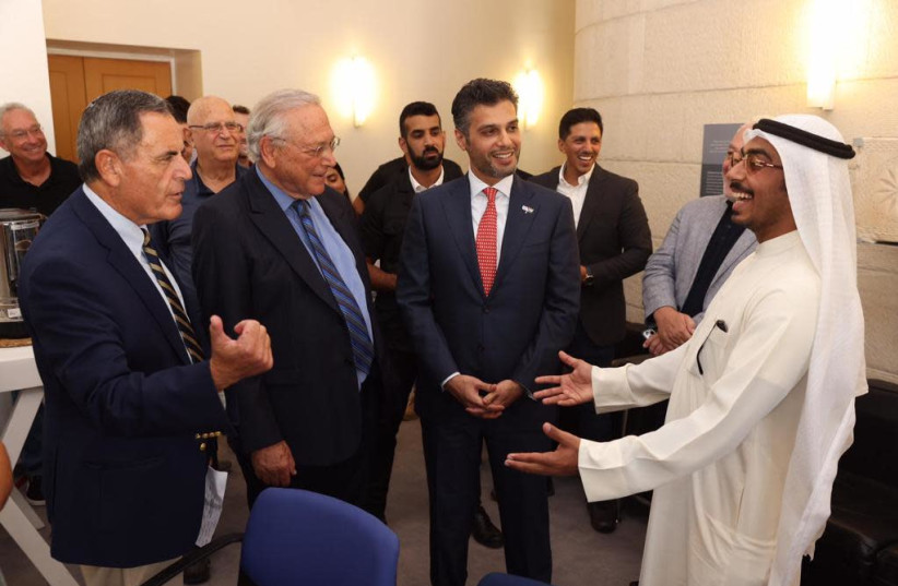 Jonathan Davis, Head of the Raphael Recanati International School, Prof. Uriel Reichman, President and Founder, Ambassador of the United Arab Emirates to Israel, H.E Mohamed Al Khaja and student Mansoor Bin Shamekh al-Marzooqi. (photo credit: COURTESY IDC HERZLIYA)