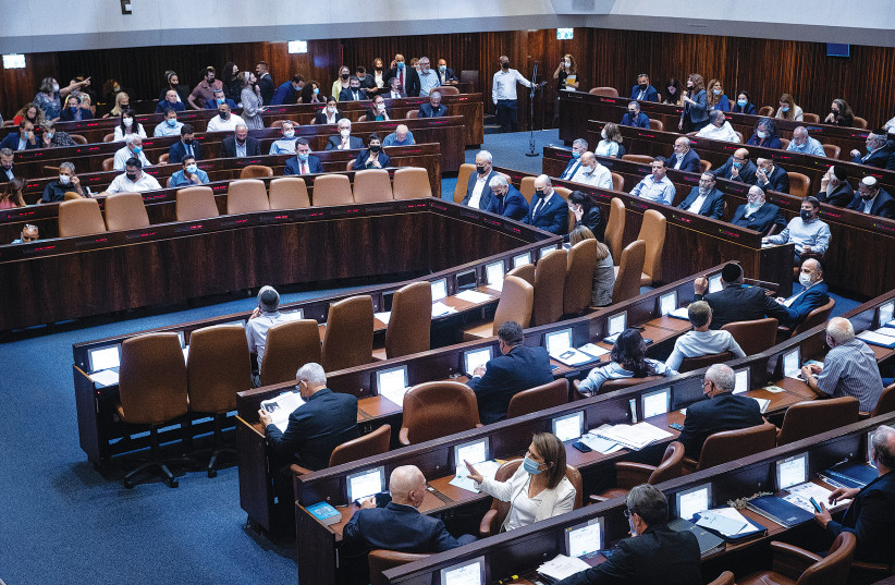 Another long night in the Knesset this week. (photo credit: YONATAN SINDEL/FLASH90)