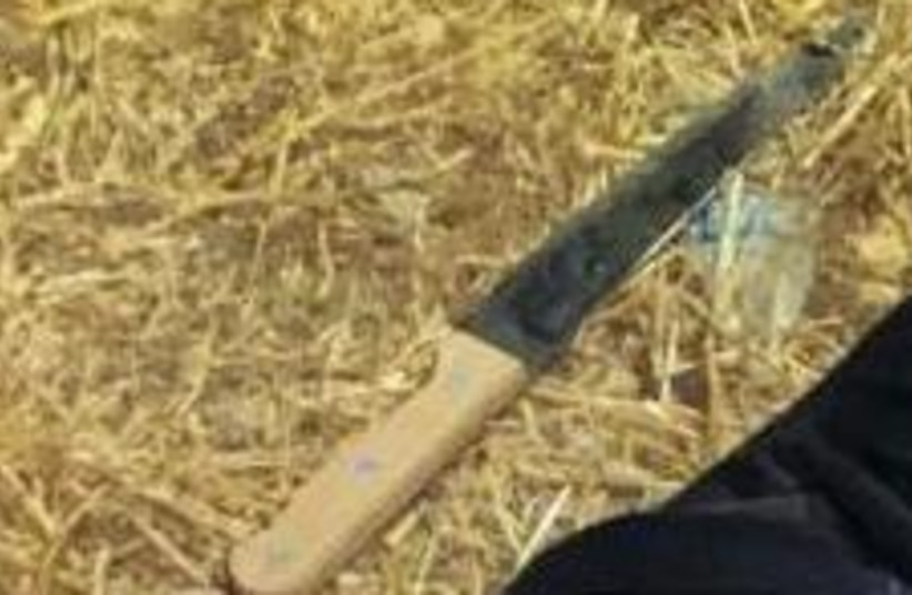  Knife used in attempted stabbing in Yitzhar Junction, West Bank (credit: IDF SPOKESPERSON'S UNIT)