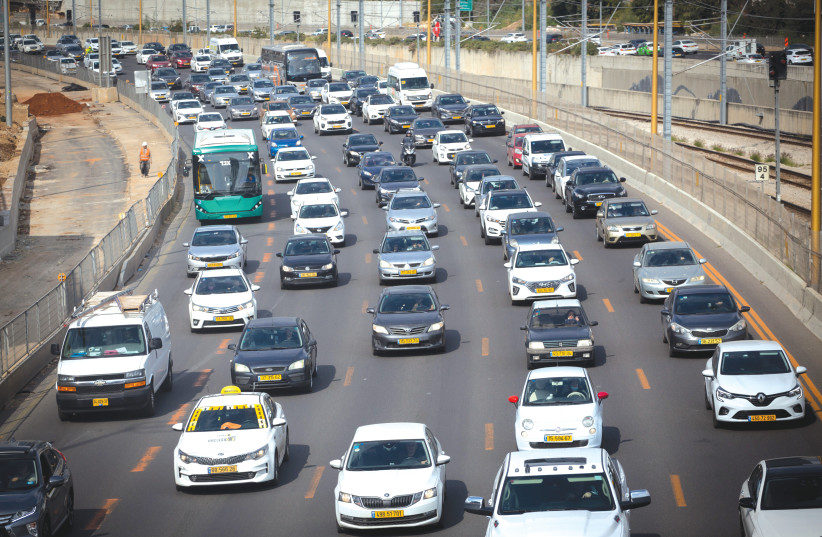  TRAFFIC JAMS on the Ayalon highway in Tel Aviv. (photo credit: MIRIAM ALSTER/FLASH90)