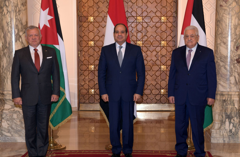  Egyptian President Abdel Fattah al-Sisi (C) poses with Palestinian President Mahmoud Abbas (R) and Jordan's King Abdullah II before their meeting ahead of the UN general assembly at the Ittihadiya presidential palace in Cairo, Egypt, September 2, 2021  (credit: REUTERS)