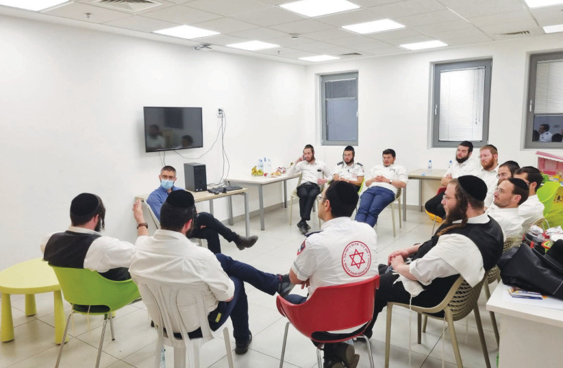  THERAPY GROUP SESSION FOR 'HATZALLA' FIRST RESPONDERS IN MERON TRAGEDY (photo credit: Courtesy)