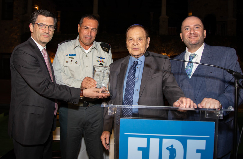 (From L to R) Steven Weil, Maj. Gen. Eyal Zamir, Leo David, Rabbi Pini Dunner (credit: COURTESY OF FIDF, POSITIVE VIBES PRODUCTIONS)