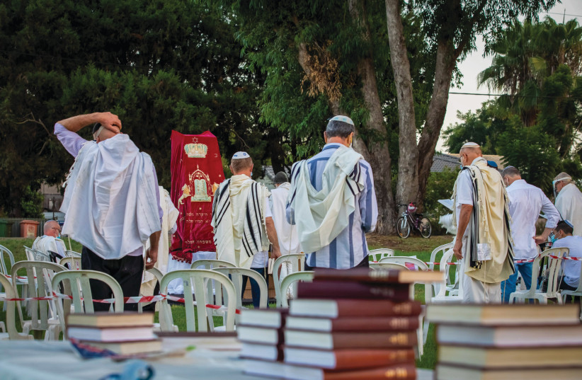  PRAYING AT the end of Yom Kippur  in Moshav Haniel, September 2020. (photo credit: CHEN LEOPOLD/FLASH90)