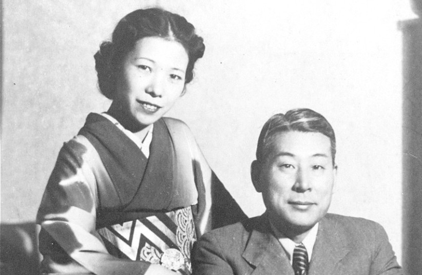  Chiune  Sugihara with his wife Yukiko in his  office at the Japanese consulate in  Bucharest published in ‘Visas for Life:  The Remarkable Story of Chiune  & Yukiko Sugihara and the Rescue  of Thousands of Jews (credit: Holocaust Oral History Project: San Francisco,  California )