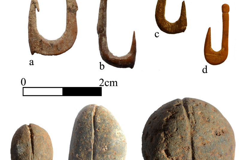  Prehistoric fishing tools from Dureijat. (photo credit: PROF. GONEN SHARON, TEL HAI ACADEMIC COLLEGE)