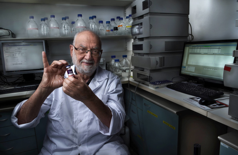  Prof. Yechezkel Barenholz is seen holding Ayana’s Doxorubicin-HCI Liposomal Injection, a generic cancer-killing drug. (photo credit: YOAV DUDKEVITCH)