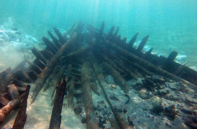  View of the bow looking east at Ma‘agan Mikhael B shipwreck. (credit: A. YURMAN/LEON RECANATI INSTITUTE FOR MARITIME STUDIES OF THE UNIVERSITY OF HAIFA.)