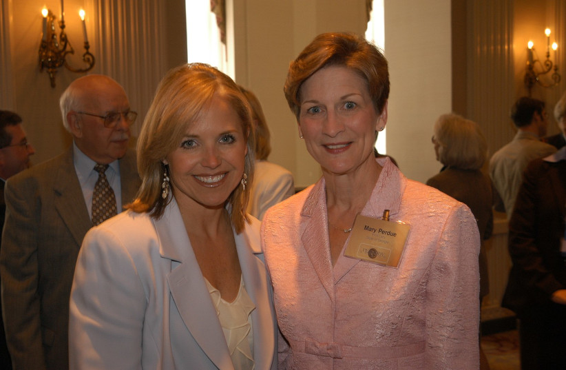  KATIE COURIC AND MARY PERDUE (credit: VIA WIKIMEDIA COMMONS)
