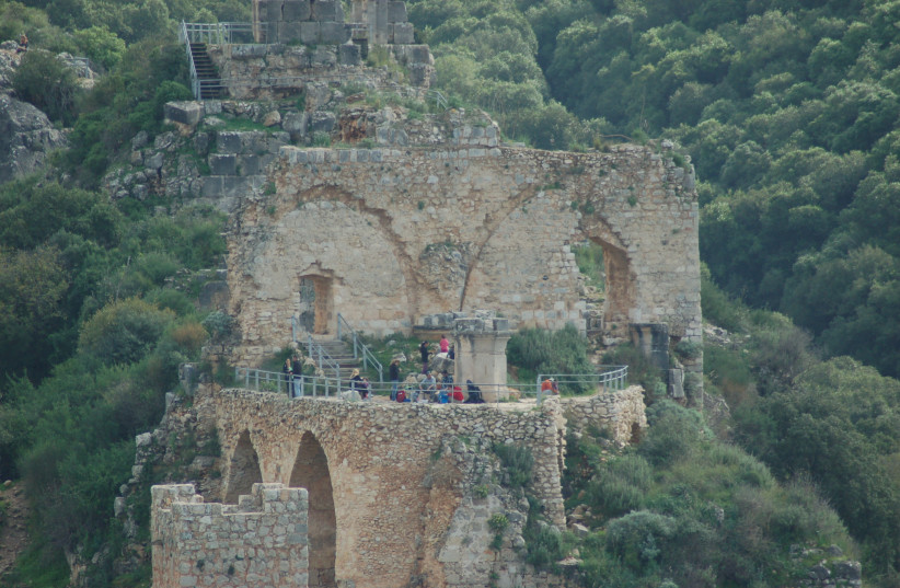 Kastil Tentara Salib kuno terungkap dalam novel baru