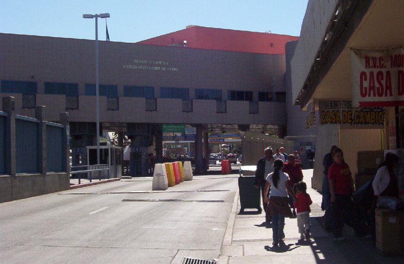  Nogales-Grand Avenue Port of Entry at US-Mexico Border (photo credit: VIA WIKIMEDIA COMMONS)