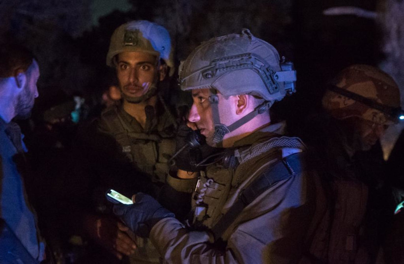  IDF drill simulating a kidnapping in the West Bank (photo credit: IDF SPOKESPERSON'S UNIT)