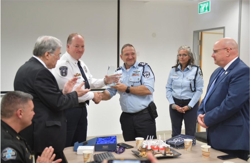 An American delegation from GILEE visited Israel and met with Israel Police's Inspector-General Yaacov Shabtai. (credit: POLICE SPOKESPERSON'S UNIT)