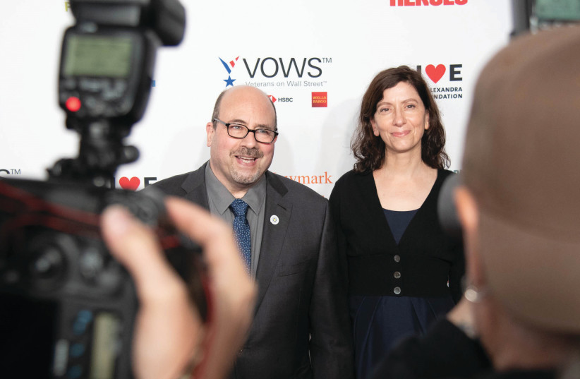  Craig Newmark with wife Eileen at the Bob Woodruff Foundation's Stand Up For Heroes event, 2018 (photo credit: STEFAN RADTKE)