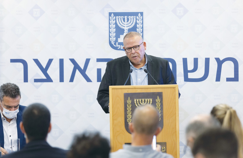  HISTADRUT CHAIRMAN Arnon Ben Dor speaks at a news conference at the Finance Ministry earlier this month. (photo credit: OLIVIER FITOUSSI/FLASH90)