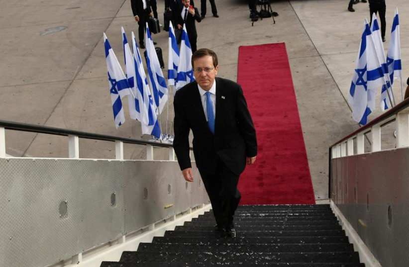 Israel's President Isaac Herzog meets Prince Charles in London - Vimarsana News