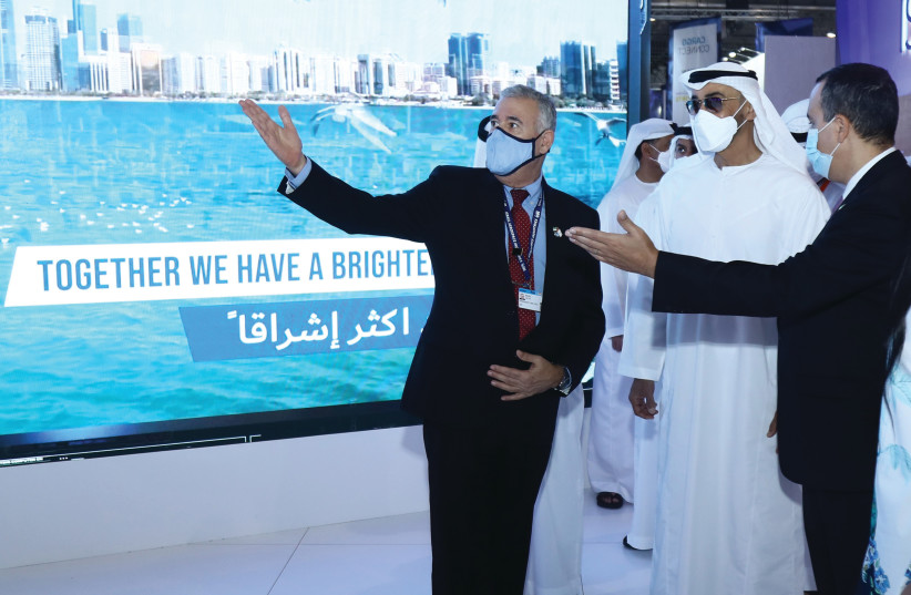  UAE CROWN PRINCE Sheikh Mohamed bin Zayed Al Nahyan meeting with Israel Aerospace Industries (IAI) leadership at the Dubai Airshow. (photo credit: Courtesy)
