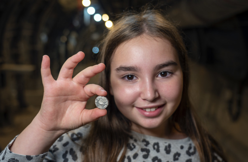  The girl who found the coin, Liel Krutokop. (photo credit: Yaniv Berman, City of David and the Israel Antiquities Authority)