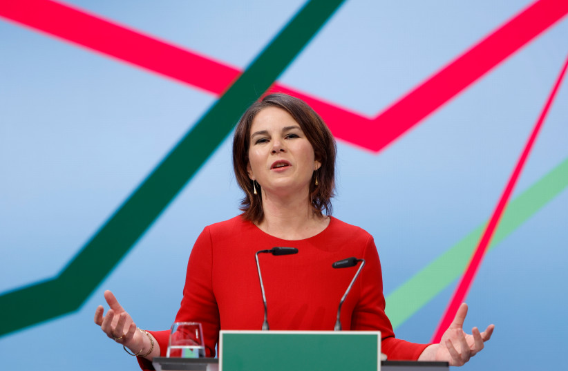  Leader of the Greens Annalena Baerbock speaks during a meeting after the presentation of the coalition deal of SPD, FDP and Greens parties, in Berlin, Germany November 25, 2021. (credit: MICHELE TANTUSSI/REUTERS)
