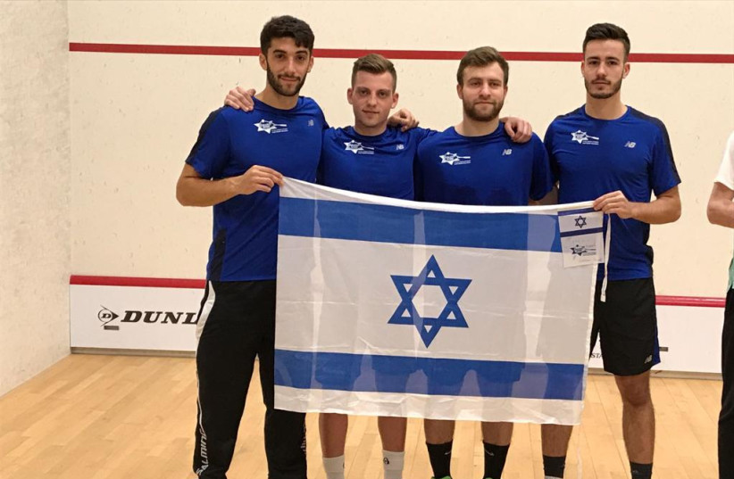 以色列队参加男子壁球世界团体锦标赛。  （信用：以色列壁球协会）