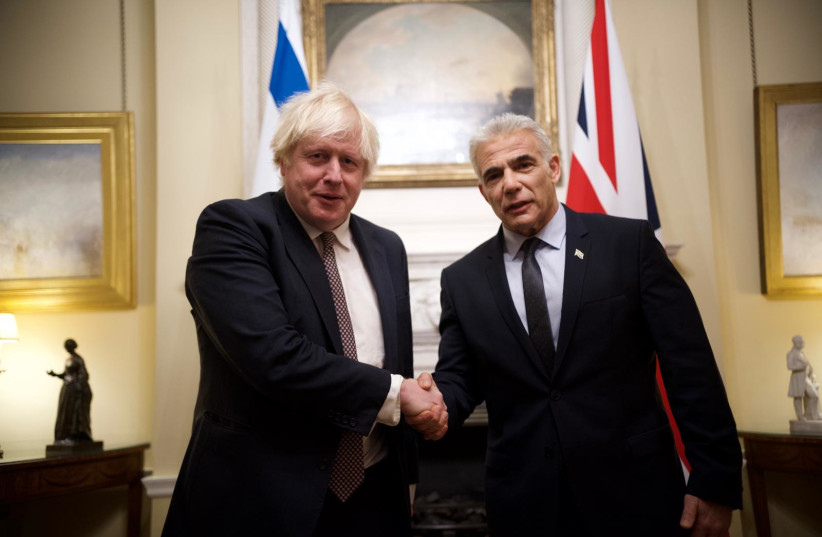  Foreign Minister Yair Lapid and British Prime Minister Boris Johnson (credit: STUART MITCHELL)