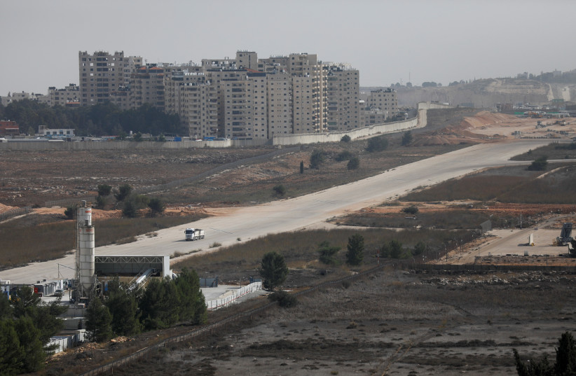  A general view shows the area where Israel plans to build a settlement, over the West Bank boundary, near the Palestinian city of Ramallah November 25, 2021. (credit: REUTERS/MOHAMAD TOROKMAN)