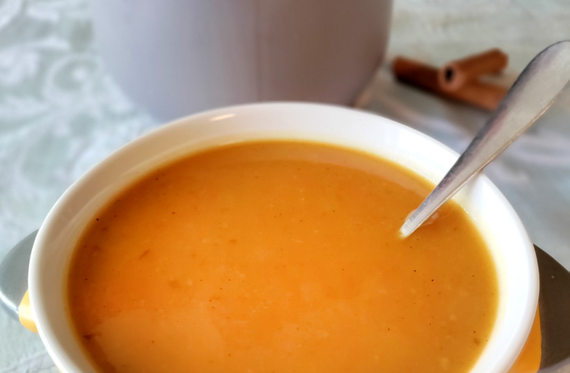 Sweet potato soup (photo credit: HENNY SHOR)