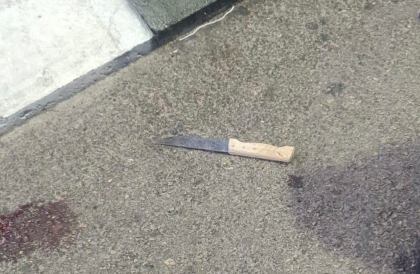  Knife used in attempted stabbing attack at Al Jib checkpoint, December 1, 2021 (credit: ISRAEL POLICE)