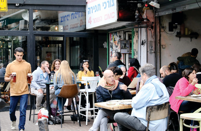  SCENES FROM Tel Aviv: The cafe scene. (credit: MARC ISRAEL SELLEM/THE JERUSALEM POST)