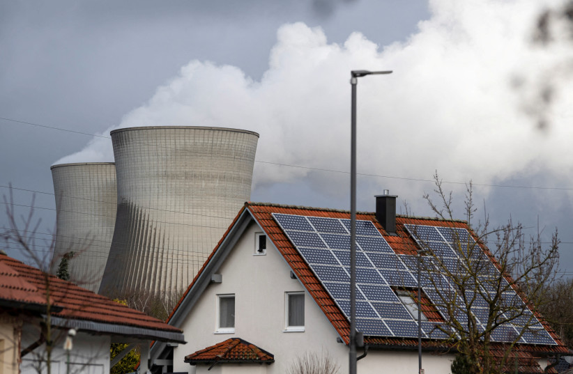  A general view of the nuclear power plant, whose last unit will be shut down at the turn of the year, in Gundremmingen, Germany, December 29, 2021. (photo credit: REUTERS/LUKAS BARTH/FILE PHOTO)