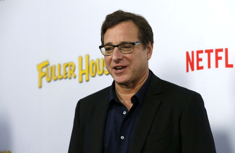 Cast member Bob Saget poses at the premiere for the Netflix television series "Fuller House" at The Grove in Los Angeles, California, February 16, 2016. (photo credit: REUTERS/MARIO ANZUONI/FILE PHOTO)