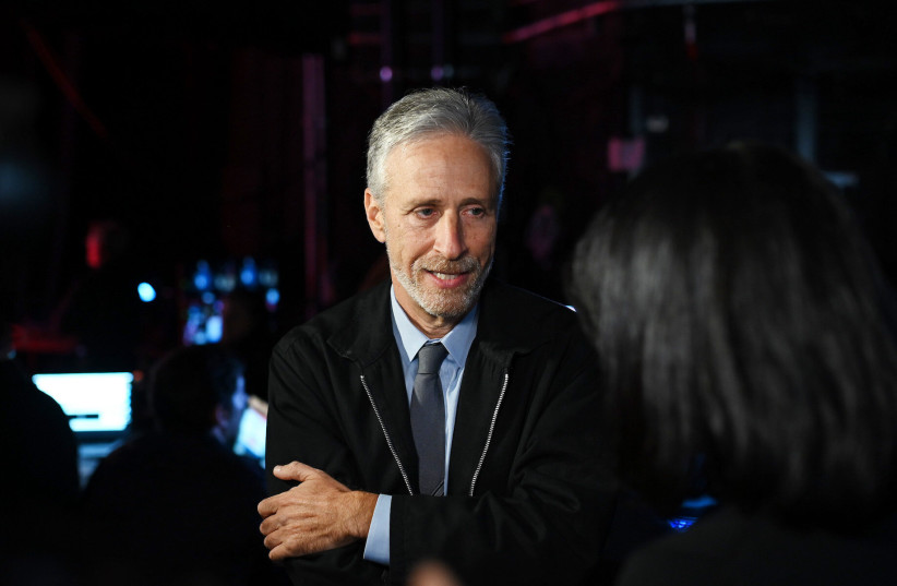  Jon Stewart speaks backstage a "Stand Up for Heroes" benefit show in New York City, Nov. 4, 2019.  (photo credit: Bryan Bedder/Getty Images for The Bob Woodruff Foundation)