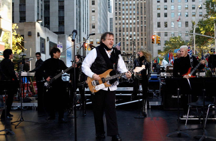  Singer Meat Loaf performs on NBC's ''Today'' show in New York October 27, 2006. (credit: BRENDAN MCDERMID/REUTERS)