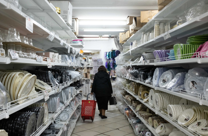 Disposables at a Haredi supermarket in Jerusalem, Jan. 17, 2022. (credit: DANIEL SONNENFELD/THE MEDIA LINE)