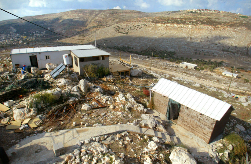  General view of the under construction settlement  Brahat Hadarom or Givat Ronen Harussi close to the Napluse town in the West Bank on October 25, 2006. (photo credit: OLIVIER FITOUSSI/FLASH90)
